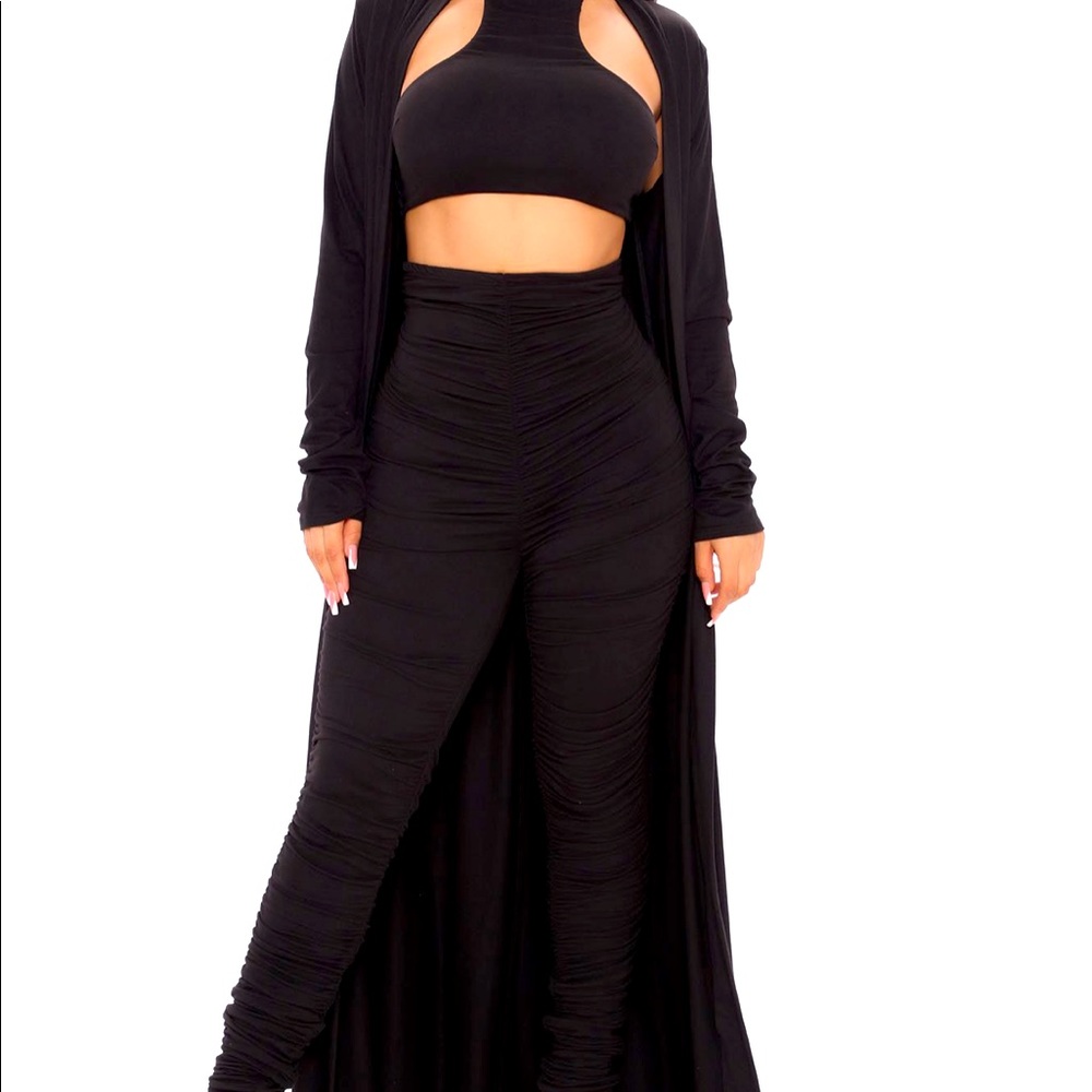 Black Take A Look Ruched 3 Piece Set (XS)
